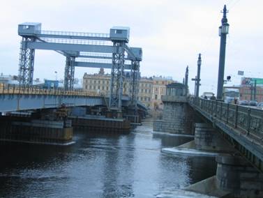 Временная переправа у моста Лейтенанта Шмидта
