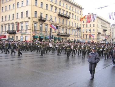 Невский проспект, марш, шествие ветеранов, День Победы, 9 мая 2007 года, солдаты, военные, кадеты