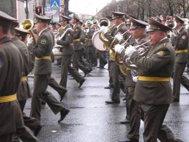 Невский проспект, марш, шествие ветеранов, День Победы, 9 мая 2007 года, военный оркестр, солдаты, военные музыканты