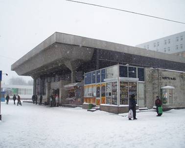 Станция метро Выборгская, наземный вестибюль, Петербургский метрополитен