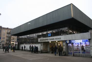 Станция метро Лесная, наземный вестибюль, Петербургский метрополитен