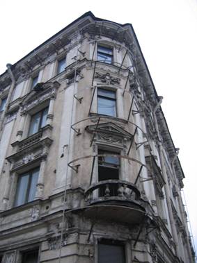 Невский проспект, 116, угол, угловая часть, балкон