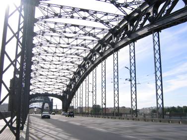 Большеохтинский мост, мост Петра Великого через реку Неву