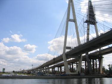 Большой Обуховский вантовый мост через Неву
