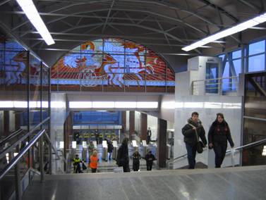 Станция метро, метрополитена Парнас, Панасская, наземный вестибюль, вход, витраж Похищение Европы