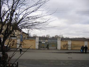 Виленский переулок, 14, казармы, въезд, ворота воинской части