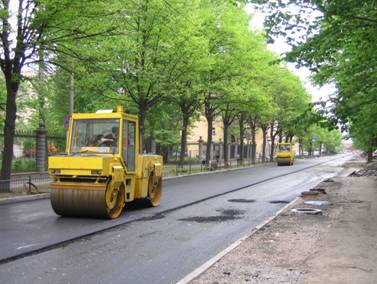 Улица Комиссара Смирнова, ремонт дороги, укладка асфальта, катки
