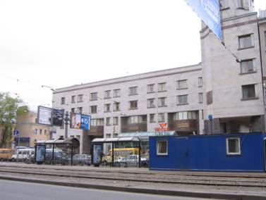 Лиговский проспект, станция метро Лиговский проспект, выделенная полоса, трамвайные пути, разбор, снятие трамвайных рельсов, пути