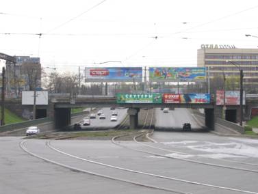 Бухарестская улица, путепровод, виадук линии Соединительной железной дороги, Волково, трамвайные пути