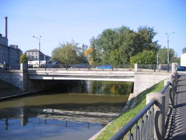 Коломяжский мост через Черную речку по Коломяжскому проспекту