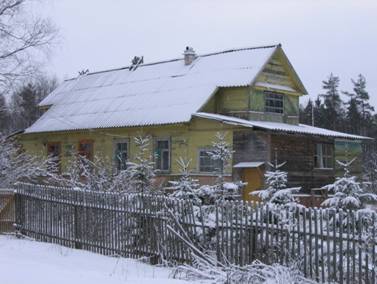 Станция Осельки, зима, деревянный дом, забор, Поперечная улица