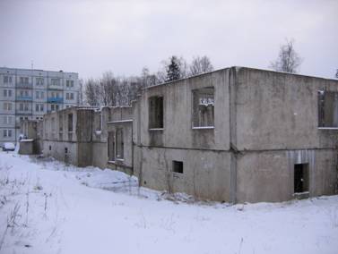 Поселок Осельки, военный городок, недостроенный панельный дом