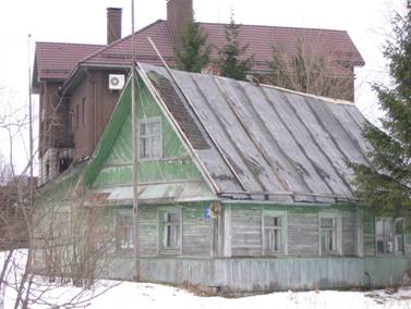 Деревня Хиттолово, Центральная улица, 2, деревянный дом, особняк