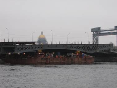 Мост Лейтенанта Шмидта, строительство, установка третьего, 3 пролета