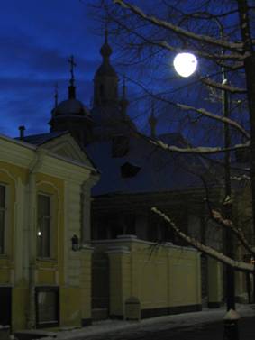 6 линия Васильевского острова, ночь, фонарь, Андреевский собор, ветки лиственниц